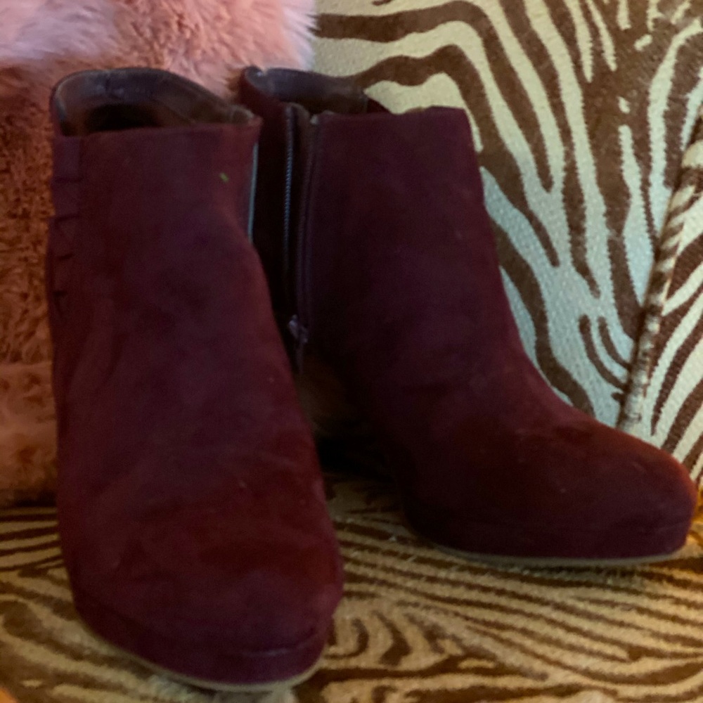 Kenneth Cole Unlisted Booties